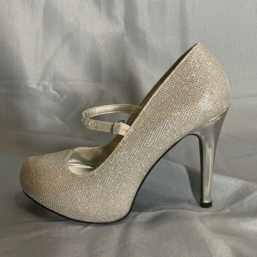 Silver Sparkly Pumps